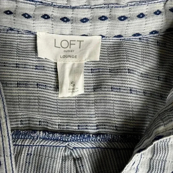 Loft Lounge Shirt Size S - Picture 3 of 6